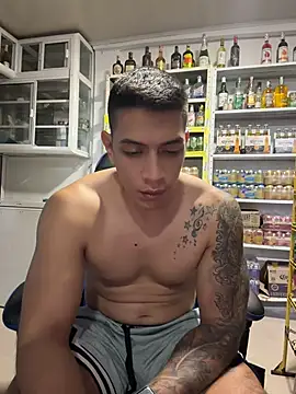 XXX chat uživo modela OliverWest04