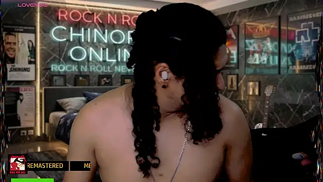 chino_roz Chat XXX live
