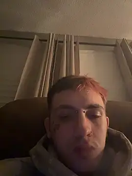 צ'אט XXX בשידור חי של Capwildd_124