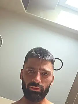 StraightSerb Live XXX Chat