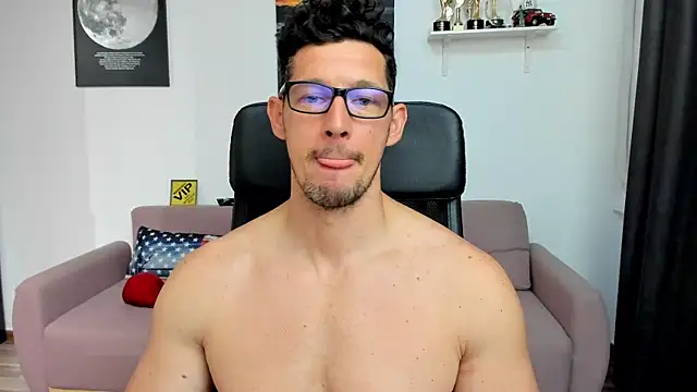 BrutusK08 Chat XXX in diretta