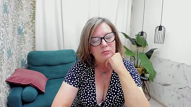 LeaPure's Live XXX Chat