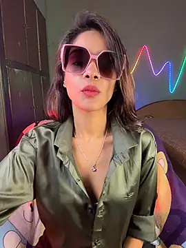 Chat XXX en directo de Ivy_the_goddess