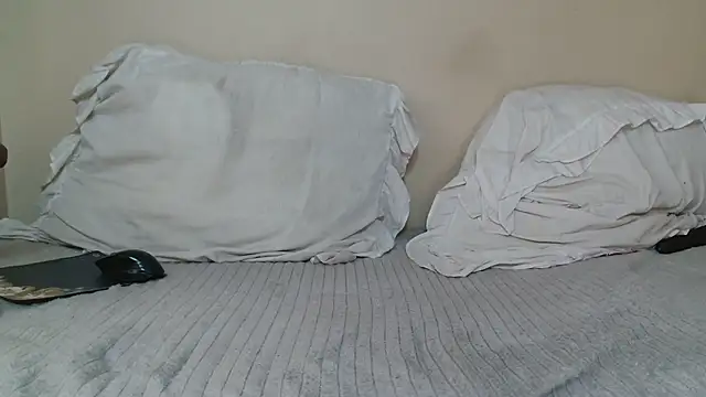 KinkyJXxX লাইভ XXX চ্যাট
