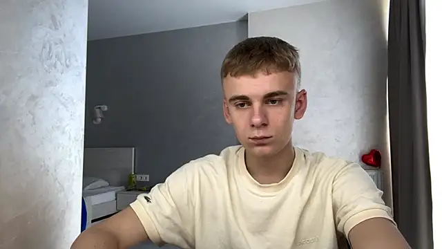 SoloFury 라이브 XXX 채팅