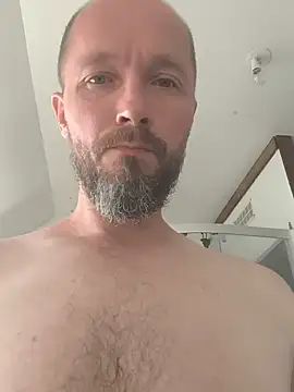 Zzzfrenchguy Show in webcam