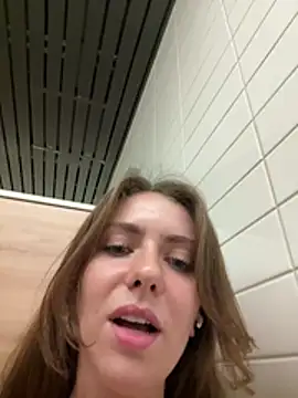 XXX chat uživo modela MariiD