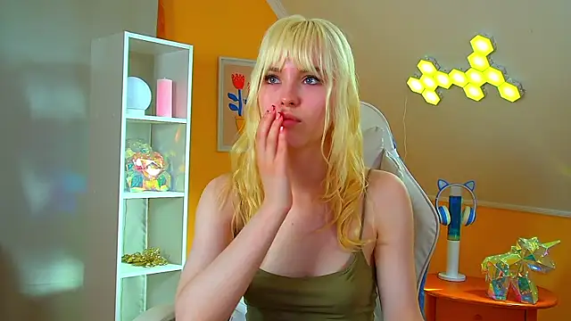 HannahHollis' Live XXX Chat