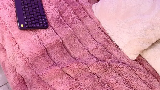 MylaDreams Adlı Modelin Canlı XXX Sohbeti