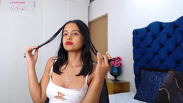 Lili666_'s Live XXX Chat