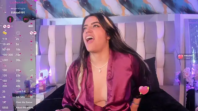 צ'אט XXX בשידור חי של IsaDiiaz