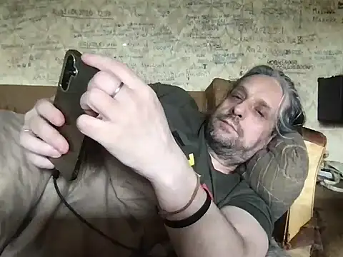 -TrafoX3-'s Live XXX Chat