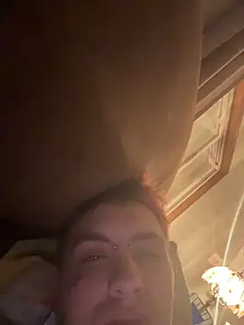 Capwildd_124 élő XXX-chatje