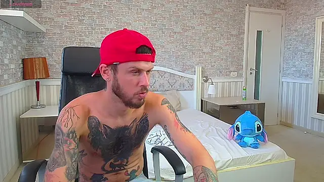XXX chat uživo modela JonahShaw