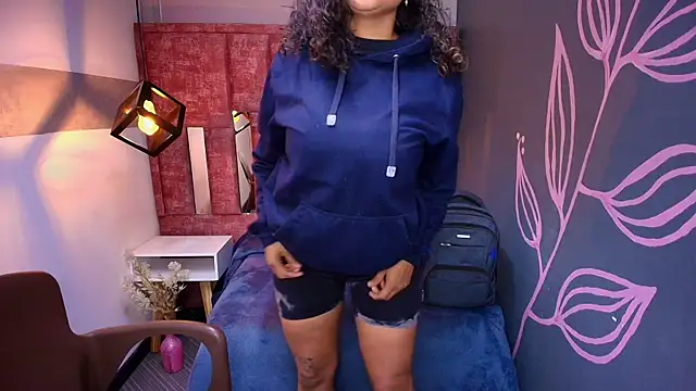 Camila__Reyes_'s Live XXX Chat