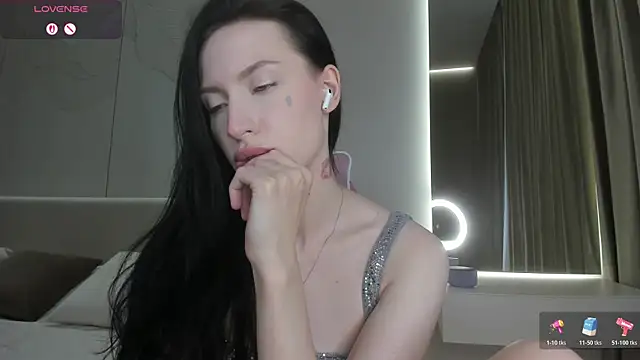 XXX chat uživo modela JenniferQueen11
