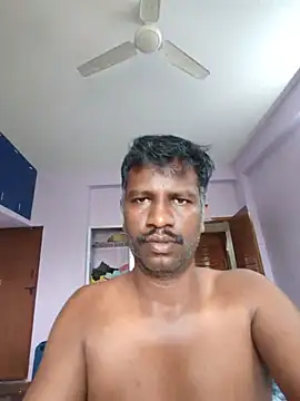 Paramkeerthi 现场XXX聊天