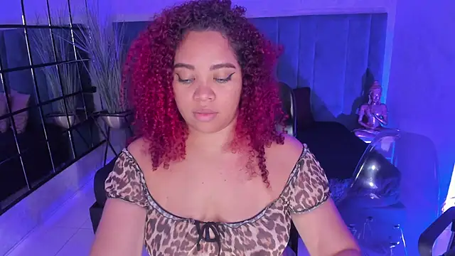 Chat +18 de AngelaCoffee ao vivo