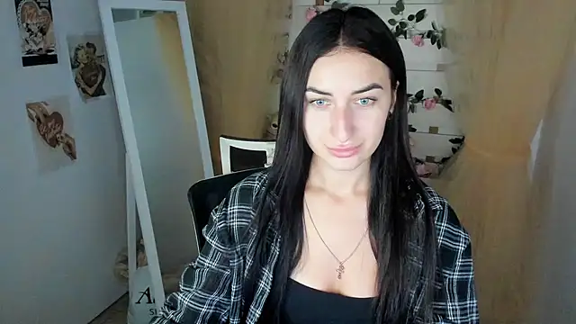 Star_Emily_ live XXX chat