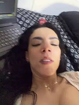 Nellaymaxi-hotconnection's Live XXX Chat