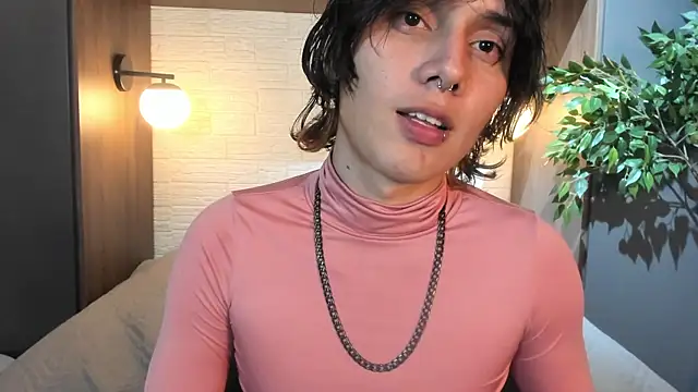 XXX chat uživo modela Brunodeluca_