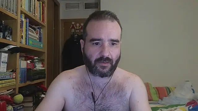 curiosillo83 Adlı Modelin Canlı XXX Sohbeti