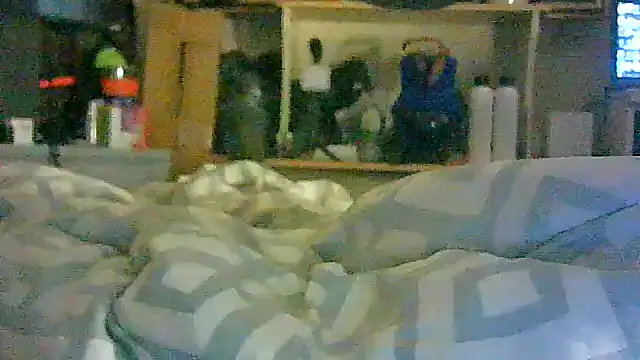 CR3M3_FIR3のライブXXXチャット