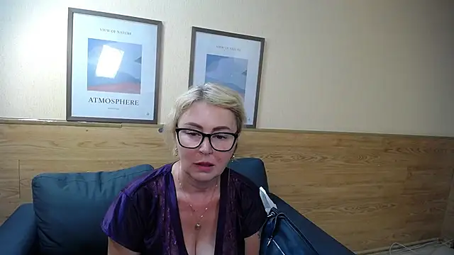 LindaSloboda's Live XXX Chat