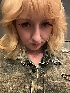 RonnieKiss' Live XXX Chat