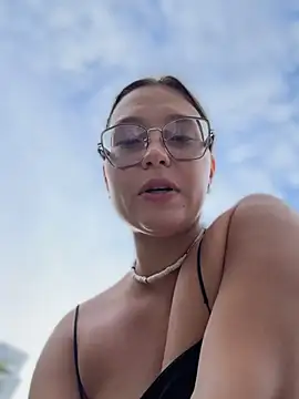 LunaMood's Live XXX Chat