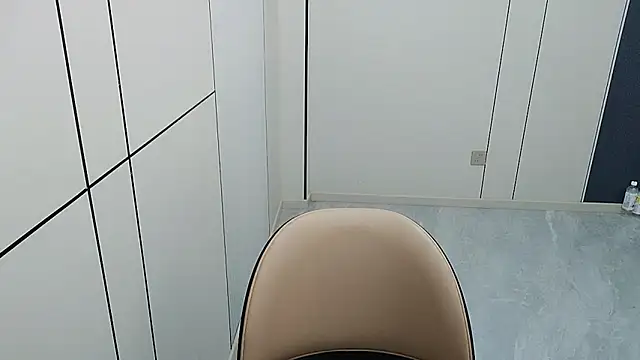 T2028T – Naživo XXX chat