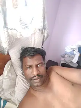 Paramkeerthi: απευθείας συνομιλία ΧΧΧ