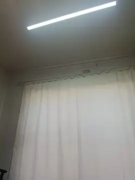 Chat +18 de Thicknessddx ao vivo