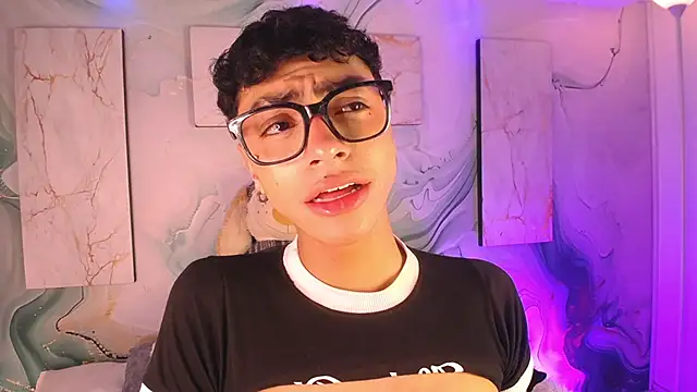 Owen_JP Adlı Modelin Canlı XXX Sohbeti