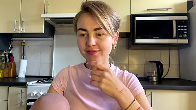 MartaLuna_ XXX чат на живо