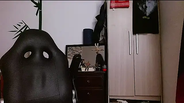 DominanThewolff Live XXX Chat