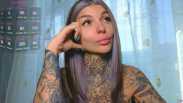 tattooedBabyy 即時 XXX 聊天