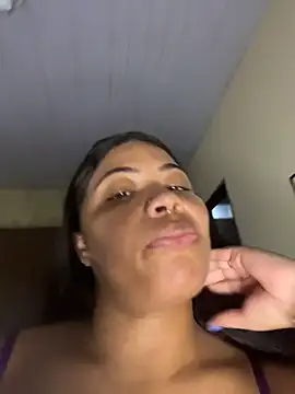ZahraAmira_ Chat XXX in diretta