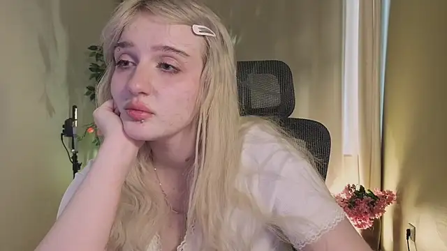 ELLIEJAYn Live XXX chat