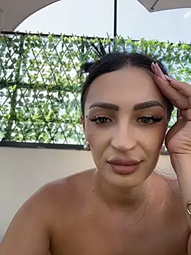 VictoriaLanes Adlı Modelin Canlı XXX Sohbeti