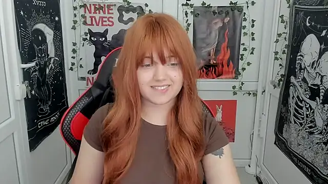 Chat +18 de Caroline_cutte ao vivo