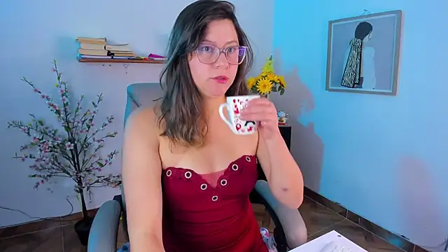 Chanelll_Taylorr_ Adlı Modelin Canlı XXX Sohbeti