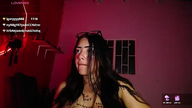 kira_milk1's Live XXX Chat