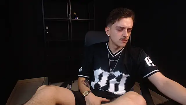 FelixStarkk Chat XXX live