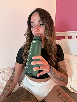 دردشة -Alisa الجنسية المباشرة