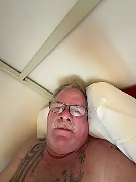 Caesar_Baxter Live XXX-chat