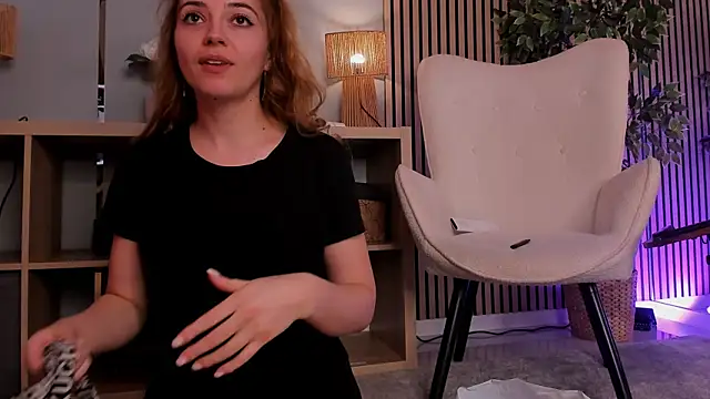 دردشة Velvet_Spell الجنسية المباشرة