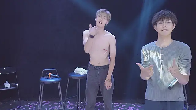 NCT-111のライブXXXチャット