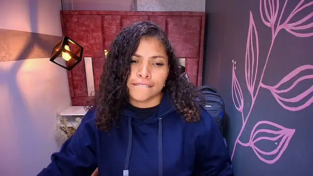 Chat XXX en directo de Camila__Reyes_