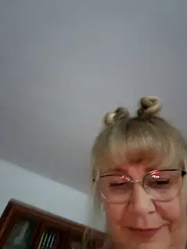 gentleblonde XXX чат на живо